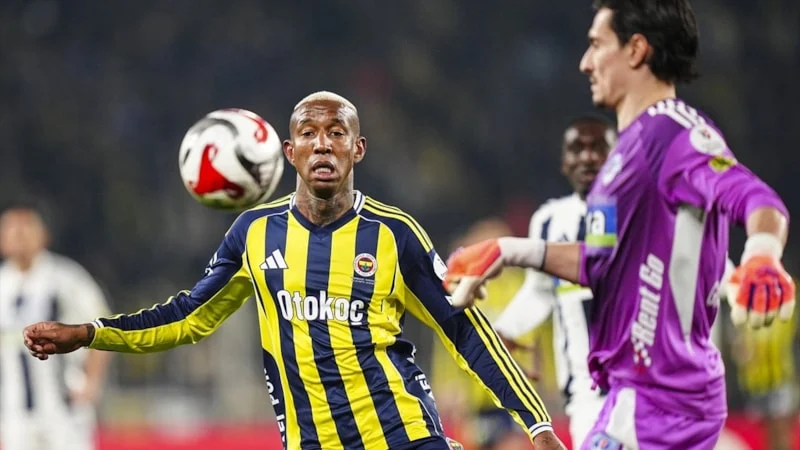 Fenerbahçe son saniyede yıkıldı! Zirve yarışında kritik puan kaybı