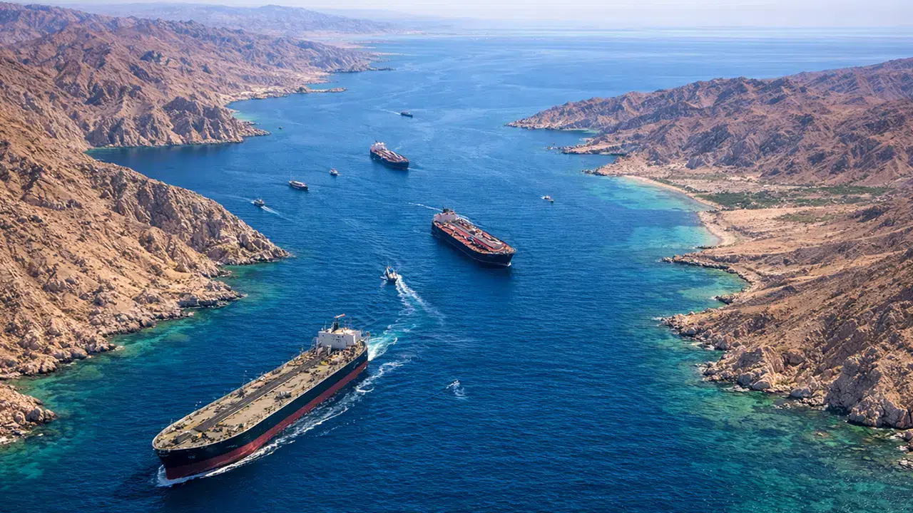 Küresel enerji hattında kriz: İran Hürmüz geçişini durdurduğunu açıkladı