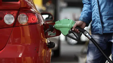 Almanya akaryakıt fiyatlarındaki dalgalanmayı sınırlamak için yeni düzenleme hazırlığında