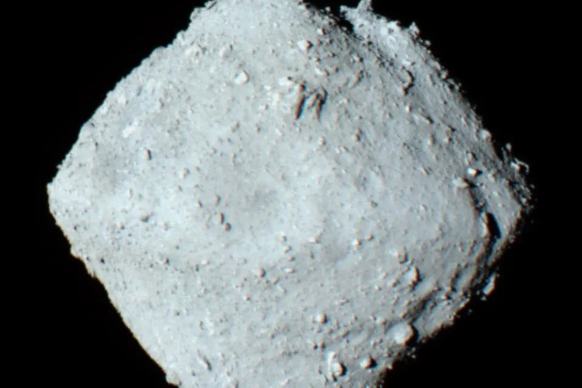 35 Işık Yılı Uzaklıkta Sıradışı Gezegen: Bilinen Kuralları Bozuyor