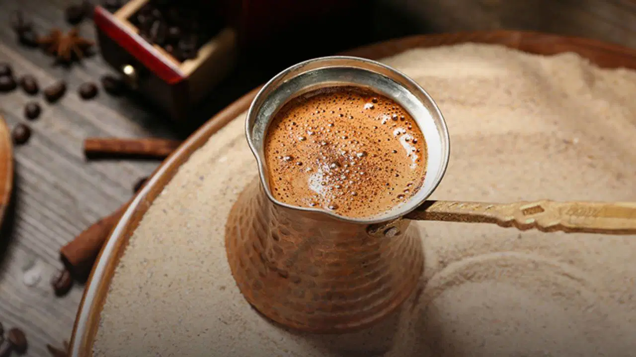 Bir Fincanın Serüveni: Ayın Gündeminde Türk Kahvesi