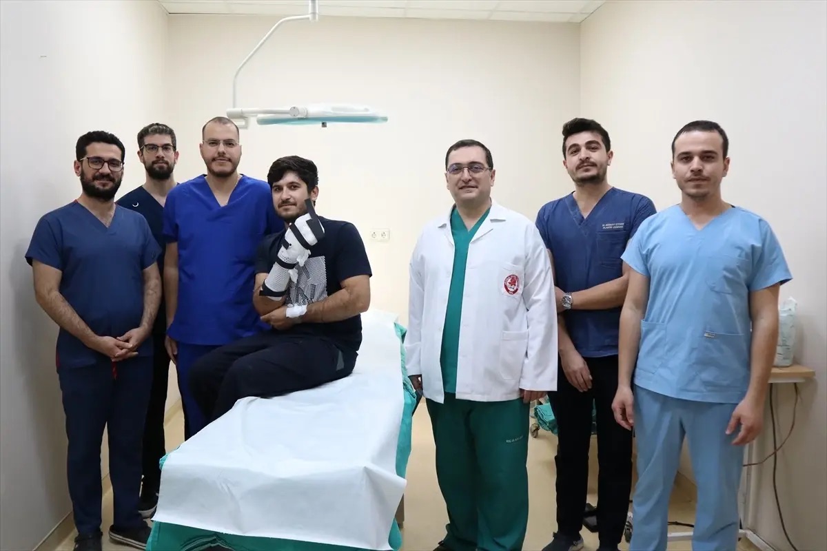 Isparta’da Bir Kişinin Bacağı Yeniden Dikildi.