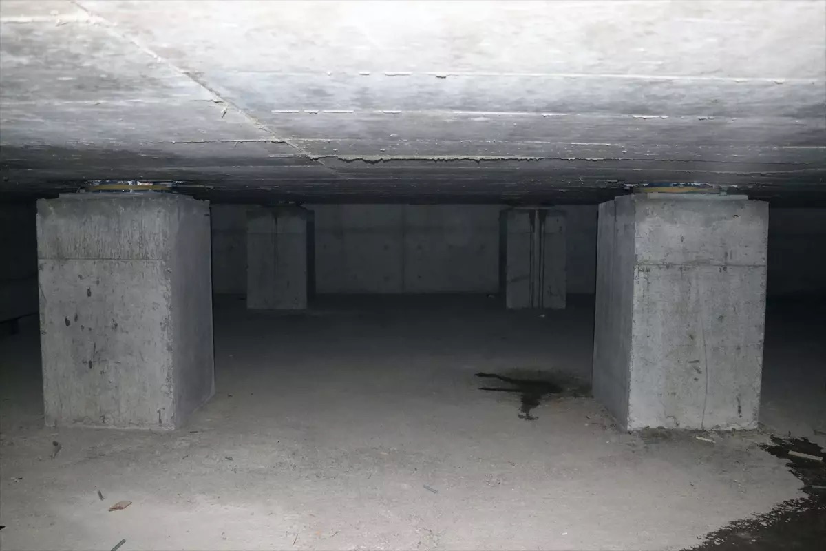 Ağrı’da Sismik İzolatör Teknolojisiyle Donatılmış 270 Yataklı Hastanenin İnşaat Çalışmaları Devam Ediyor.