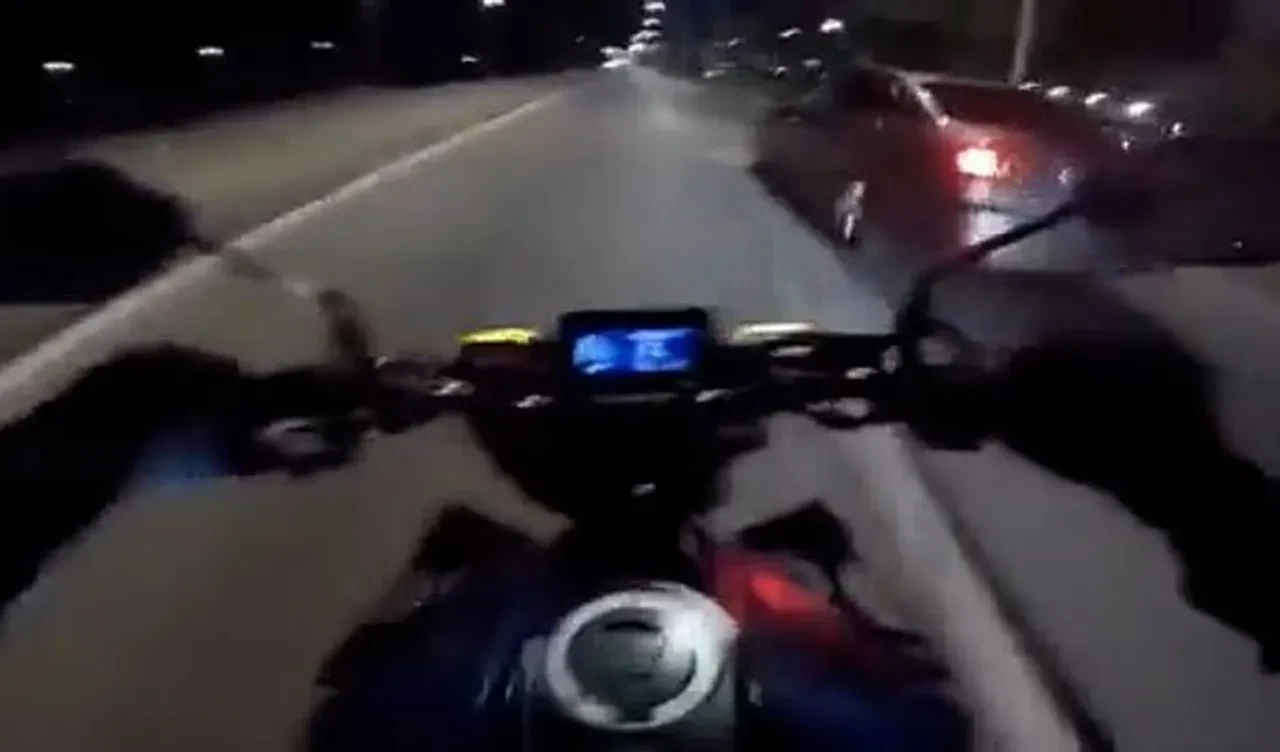 Otobanda Film Sahnesini Aratmayan Hırsızlık