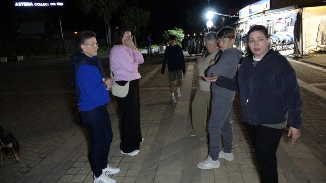 Turizm Merkezinde Esnafın Karanlık Yol Sitemi Otellerinden Çıkan Turistler Çarşı Merkezine Karanlık Sokaklardan Yürüyerek Geliyor