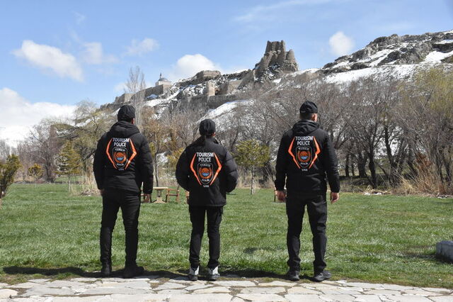 Van’da Yerli ve Yabancı Turistlerin Güvenliği İçin Sahadalar