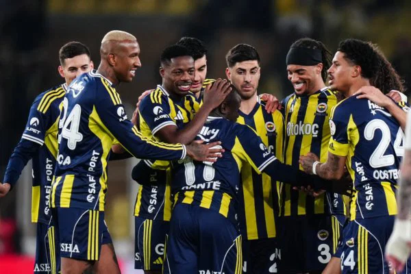 Fenerbahçe-Beşiktaş derbisi öncesi sarı-lacivertlilerde tek eksik