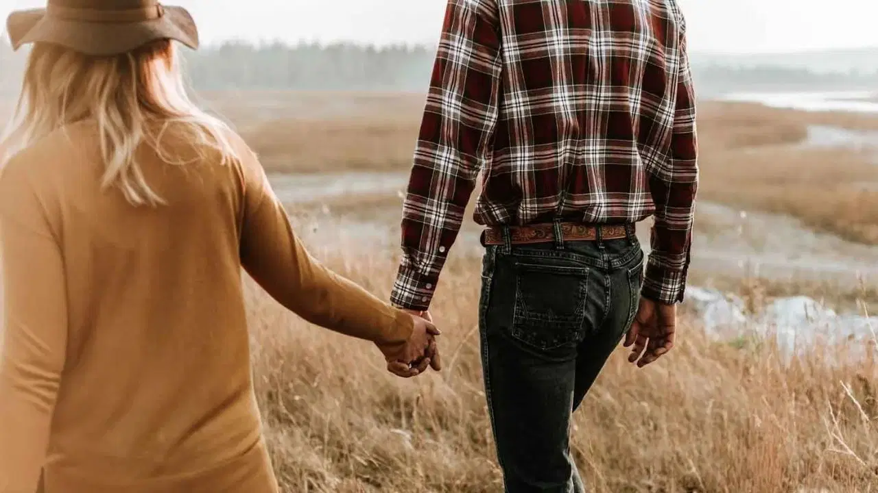 Ayrılık Sonrası “Yara Bandı” İlişkileri: Uzmanlar Duygusal Risklere Karşı Uyarıyor