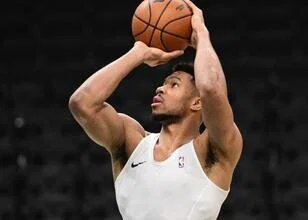 Giannis’in sezonu tamamlama isteğinin arkasındaki neden belli oldu