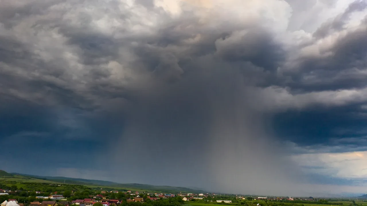 “İklim silahı” iddialarına bilimsel yanıt: Yağışlar doğal süreçlerin sonucu