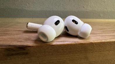 Apple, AirPods Pro’ya kamera eklemeyi planlıyor.