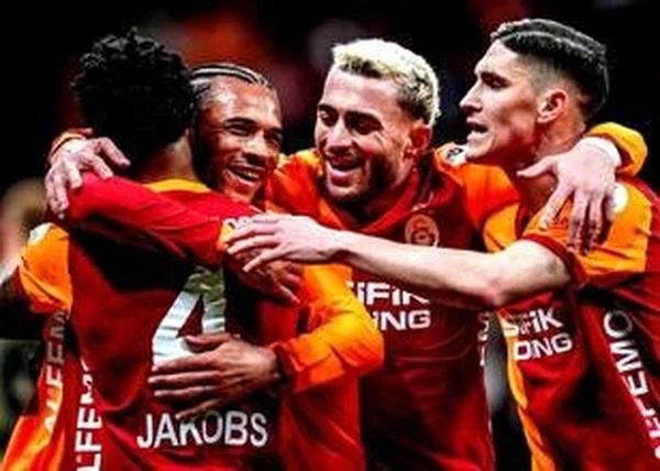 Galatasaray taraftarı kenetlendi: Kritik maçlar öncesi tam destek
