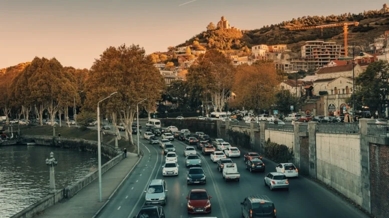 Trafik Işığının Olmadığı Tek Ülke: Butan’ın İnsan Odaklı Ulaşım Modeli!