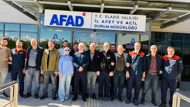 Elazığ’da AFAD personeline enkazda iletişim eğitimi verildi