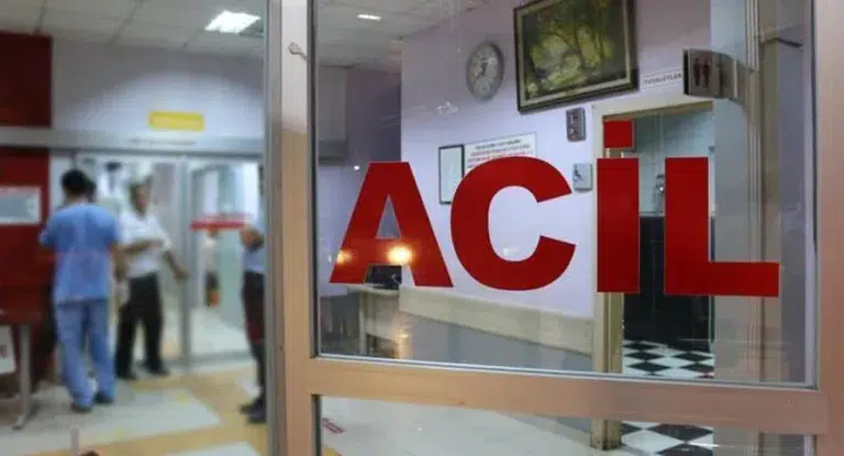 Niğde’de Gıda Zehirlenmesi Şüphesi: 27 Öğrenci Hastaneye Kaldırıldı