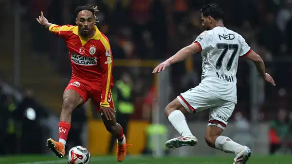 Galatasaray’dan Sacha Boey Kararı: Plan Netleşiyor