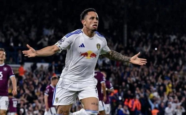 Leeds United Sahasında Farklı Kazandı: Burnley FC 3-1