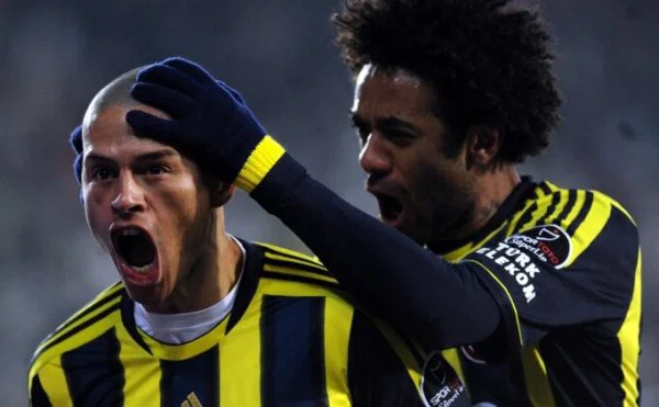 Alex de Souza’dan Fenerbahçe Seçimi Açıklaması: “Kimseyi Desteklemiyorum”